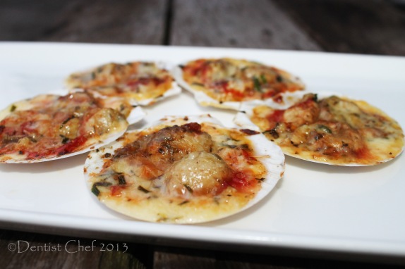 Recipe baked scallop with cheese and herbs